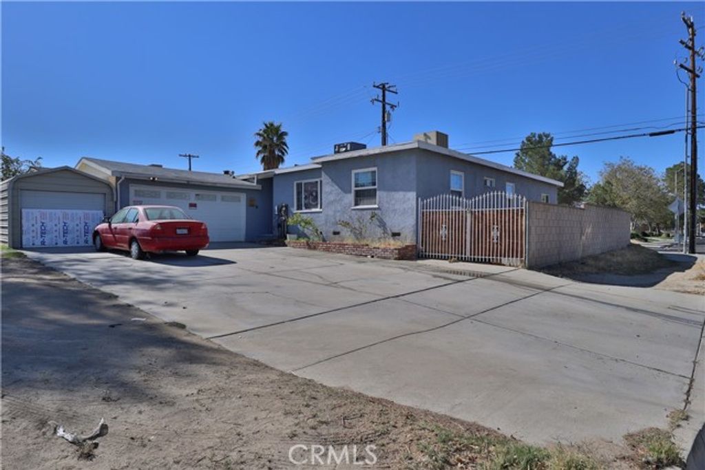 830 W Avenue J4, Lancaster, CA 93534