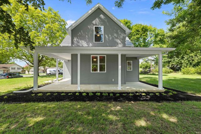8522 Windsor Drive, Newburgh, IN 47630