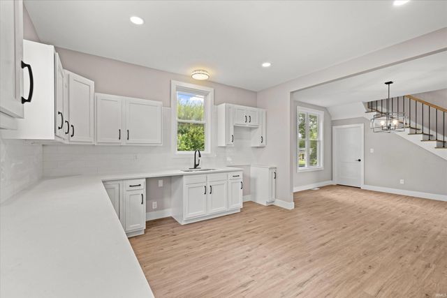 8522 Windsor Drive, Newburgh, IN 47630