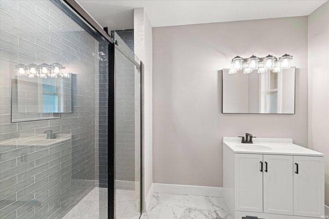 8522 Windsor Drive, Newburgh, IN 47630