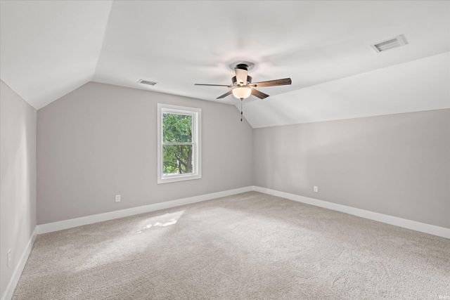 8522 Windsor Drive, Newburgh, IN 47630
