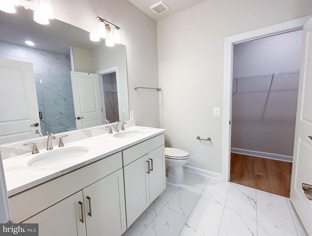 105 HEIRLOOM WAY, Winchester, VA 22603