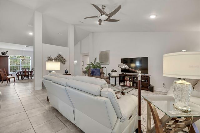 24 TALL MARIGOLDS COURT, Homosassa, FL 34446