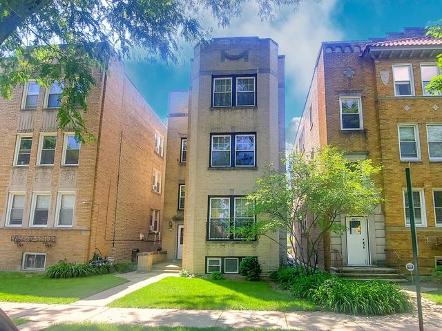 4835 Lee Street 1, Skokie, IL 60077