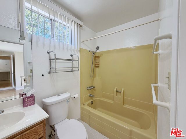 5431 Cartwright Avenue 5433, Los Angeles, CA 91601