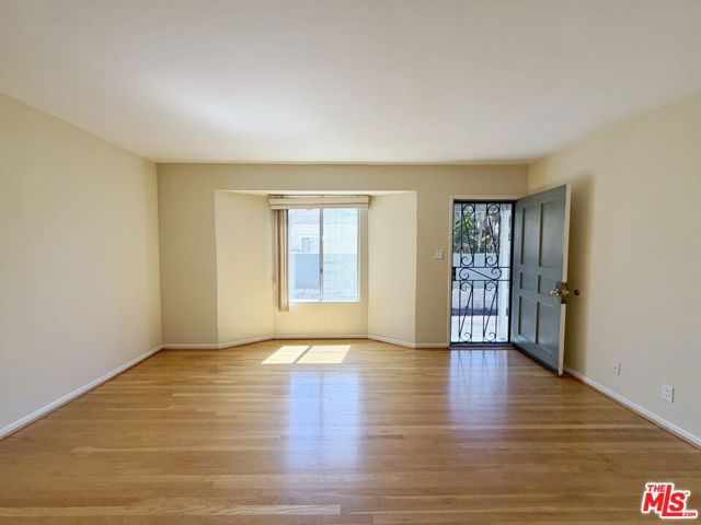 5431 Cartwright Avenue 5433, Los Angeles, CA 91601
