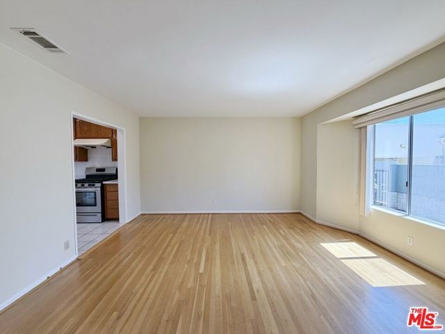 5431 Cartwright Avenue 5433, Los Angeles, CA 91601