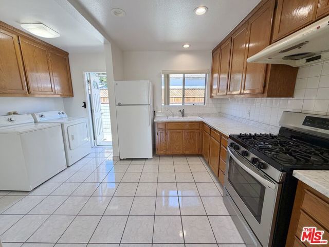 5431 Cartwright Avenue 5433, Los Angeles, CA 91601