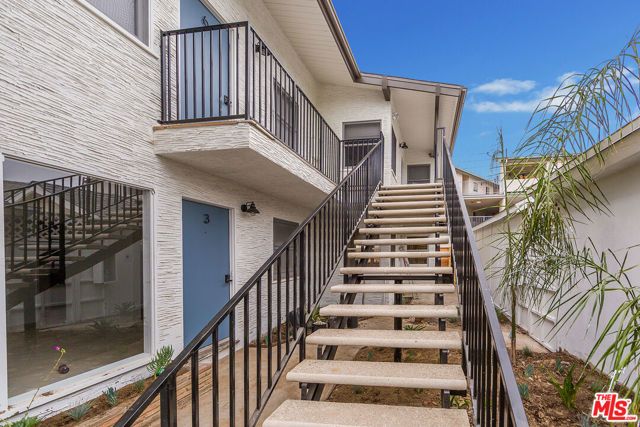 1057 Euclid Avenue, Long Beach, CA 90804