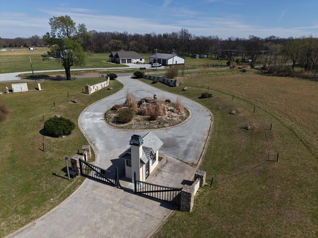 3880 Heron Lane, Grove, OK 74344