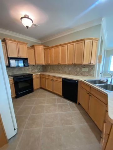 3880 Heron Lane, Grove, OK 74344