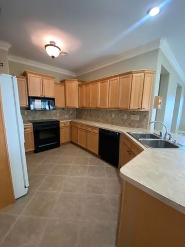 3880 Heron Lane, Grove, OK 74344