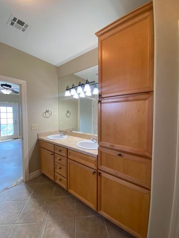 3880 Heron Lane, Grove, OK 74344