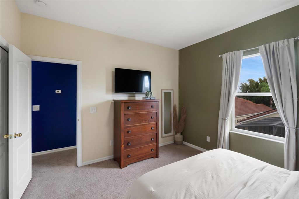 Image 20 of property listing at 730 BRUNELLO DRIVE, Davenport, FL 33897