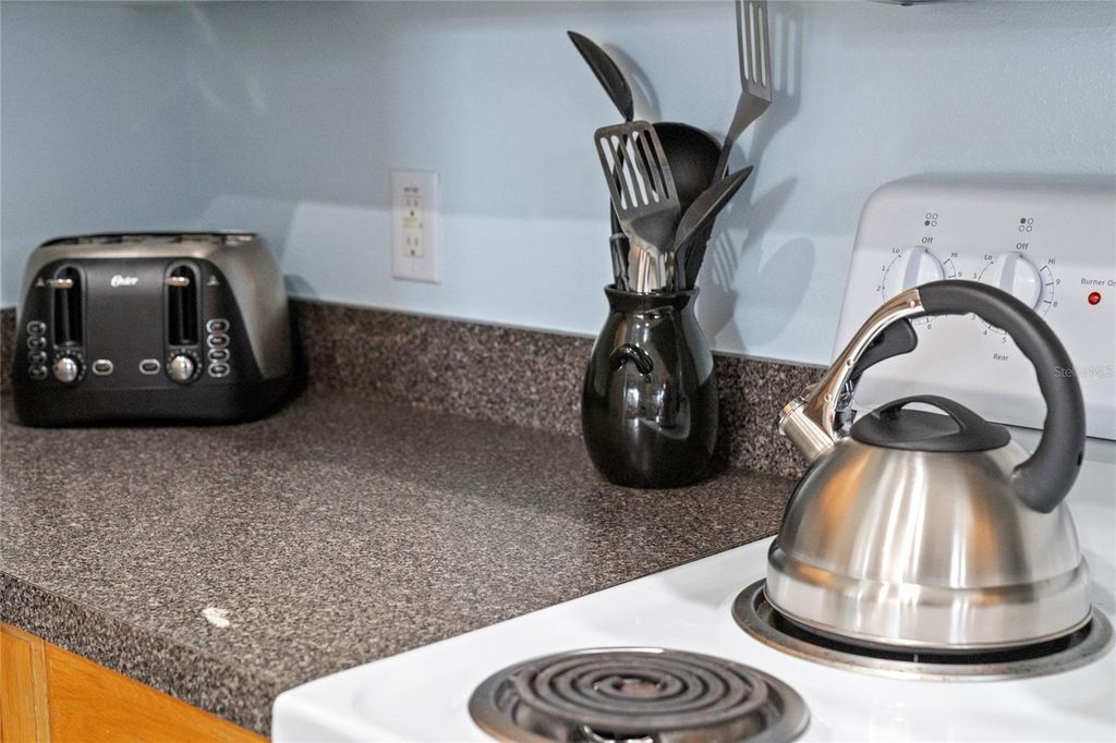 Image 35 of property listing at 730 BRUNELLO DRIVE, Davenport, FL 33897