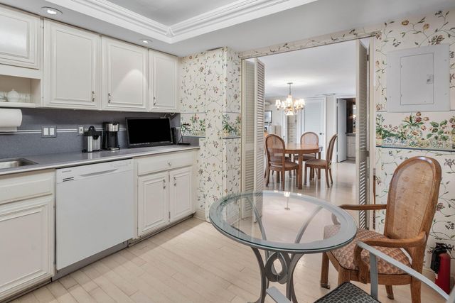 600 S OCEAN Boulevard 1007, Boca Raton, FL 33432