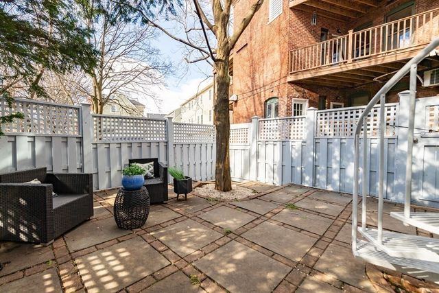 72 Fairmont St 2, Cambridge, MA 02139
