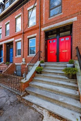 72 Fairmont St 2, Cambridge, MA 02139