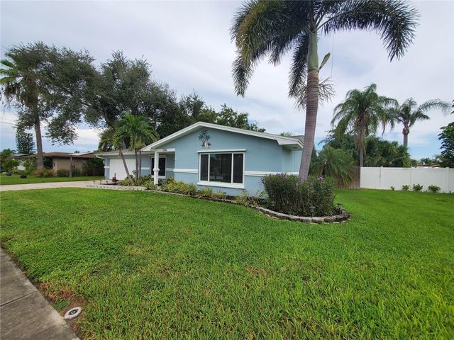 2138 GROVE PLACE, Clearwater, FL 33764