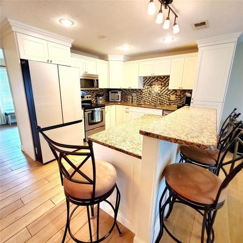 2138 GROVE PLACE, Clearwater, FL 33764