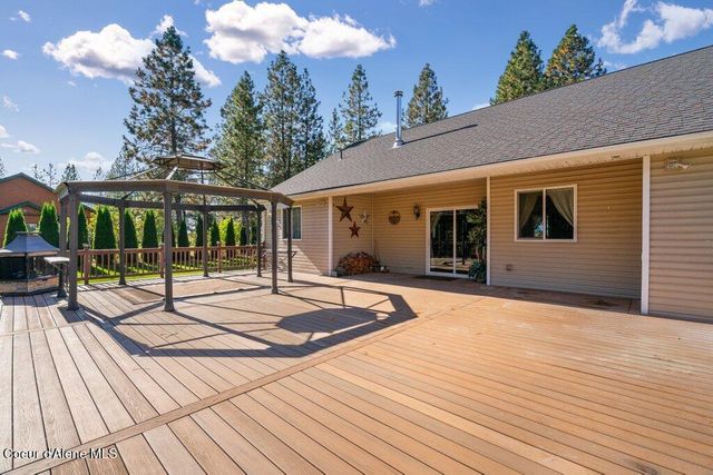 4308 E Rosemont Dr, Athol, ID 83801