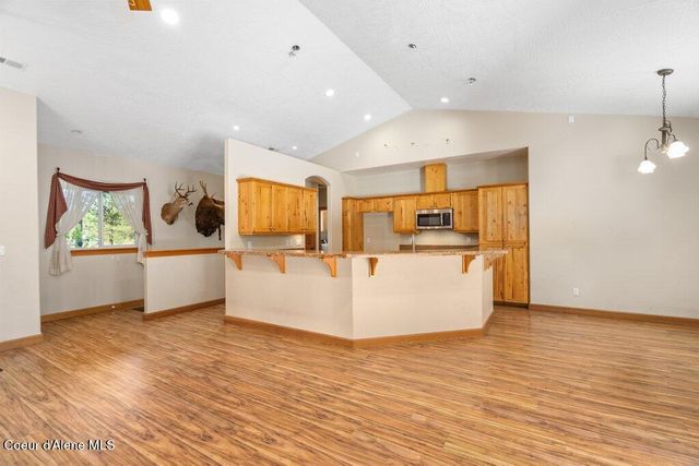 4308 E Rosemont Dr, Athol, ID 83801