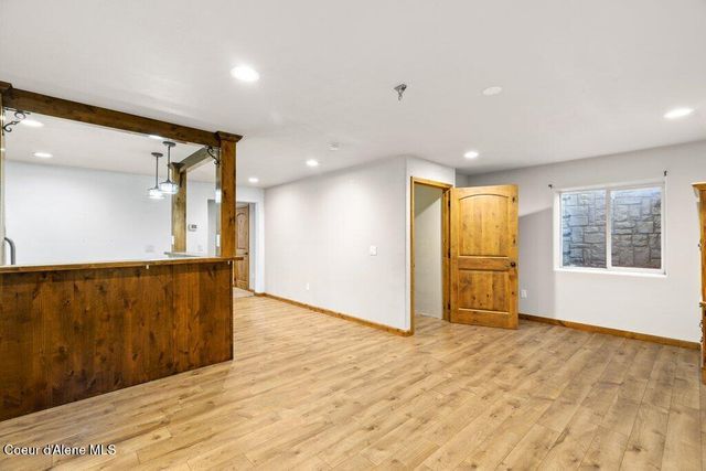 4308 E Rosemont Dr, Athol, ID 83801