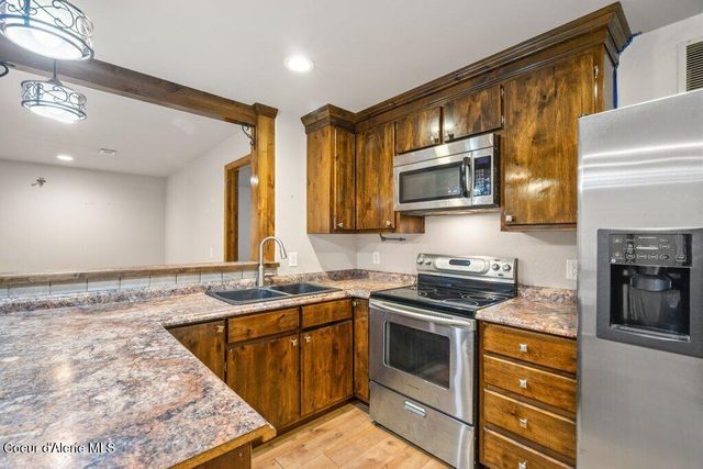 4308 E Rosemont Dr, Athol, ID 83801