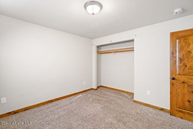 4308 E Rosemont Dr, Athol, ID 83801