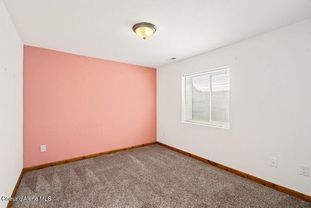 4308 E Rosemont Dr, Athol, ID 83801