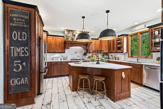 4184 Ridgecrest Trail, Hiawassee, GA 30546