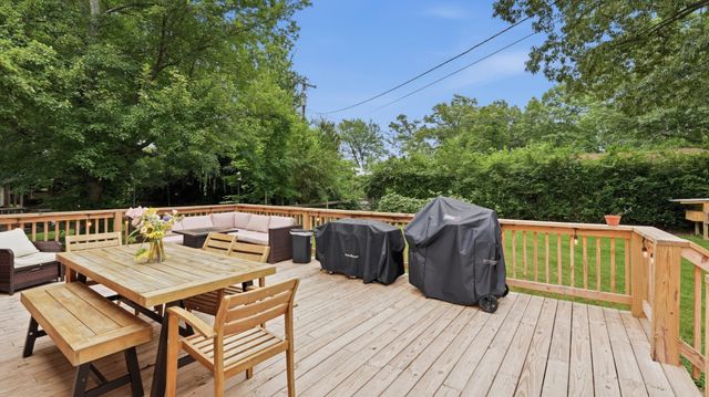 1100 Bragg Cir, Tullahoma, TN 37388