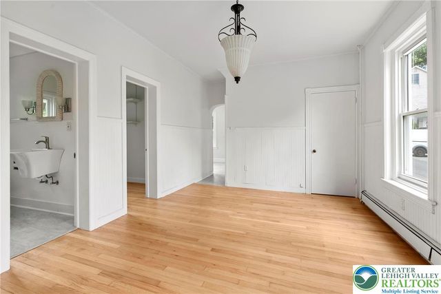 1630 Emmaus Avenue, Salisbury Twp, PA 18103