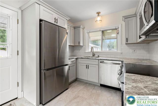 1630 Emmaus Avenue, Salisbury Twp, PA 18103