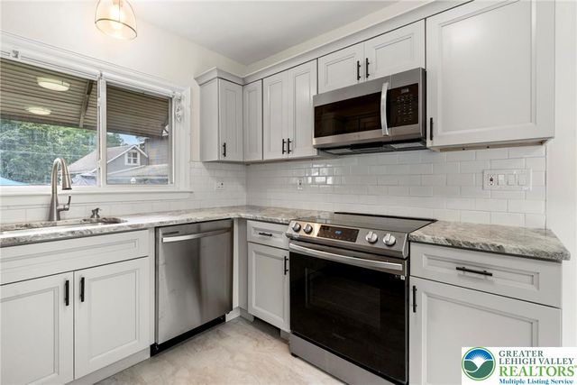 1630 Emmaus Avenue, Salisbury Twp, PA 18103