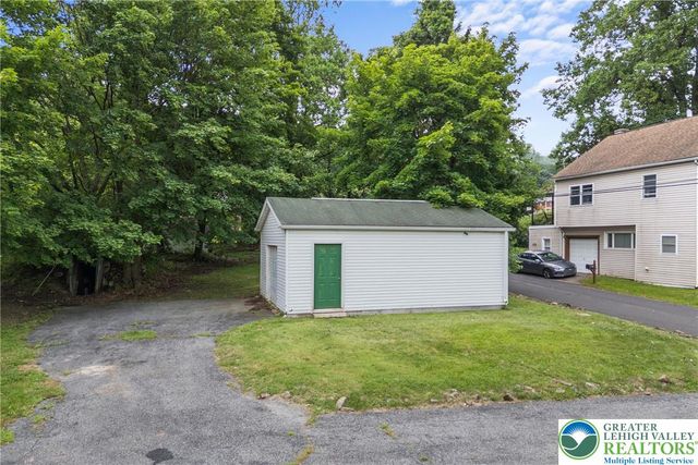 1630 Emmaus Avenue, Salisbury Twp, PA 18103