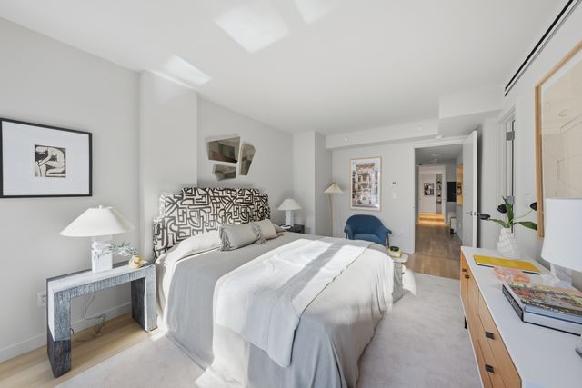 650 E 6TH Street TWH, New York City, NY 10009