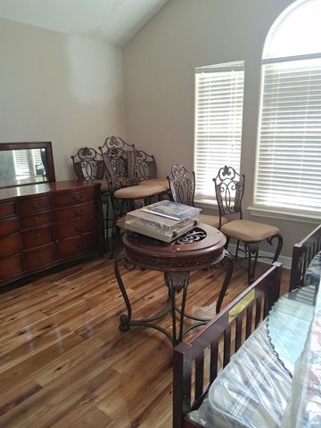 6622 Hoffman Street, Houston, TX 77028