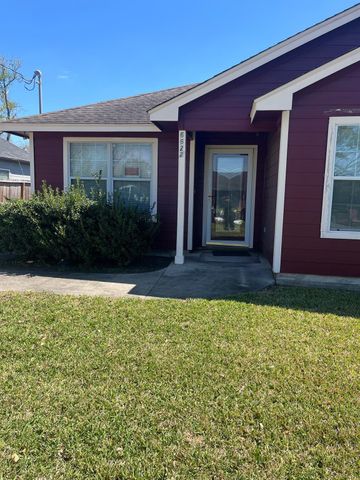 6622 Hoffman Street, Houston, TX 77028