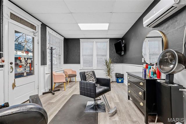 305 N Main Street, Ste Genevieve, MO 63670