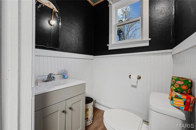 305 N Main Street, Ste Genevieve, MO 63670