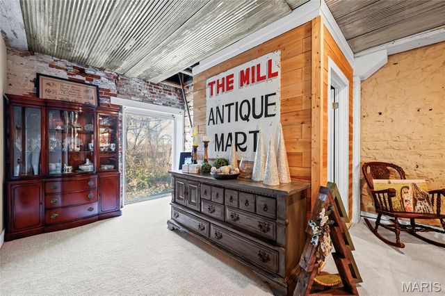 305 N Main Street, Ste Genevieve, MO 63670