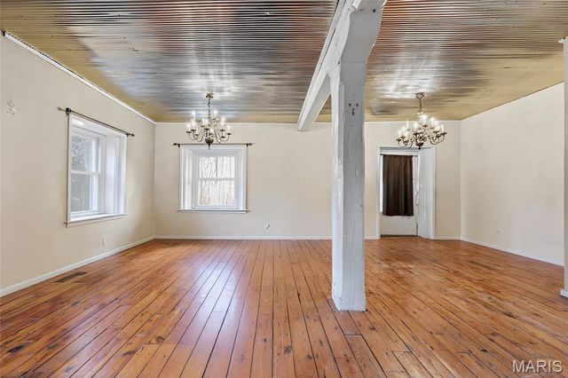 305 N Main Street, Ste Genevieve, MO 63670