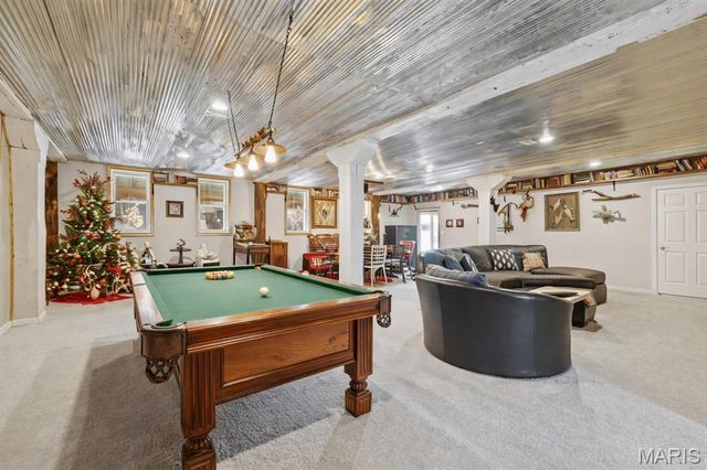 305 N Main Street, Ste Genevieve, MO 63670