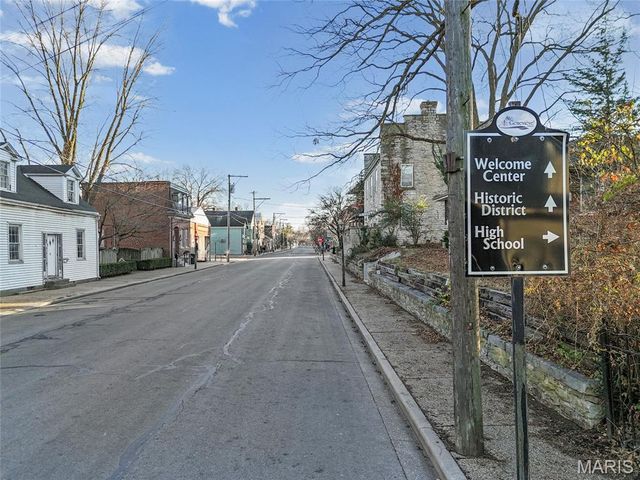 305 N Main Street, Ste Genevieve, MO 63670