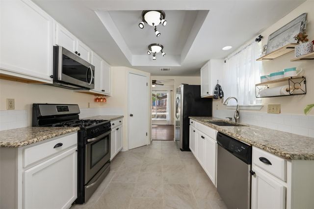 1408 Doonesbury DR, Austin, TX 78758