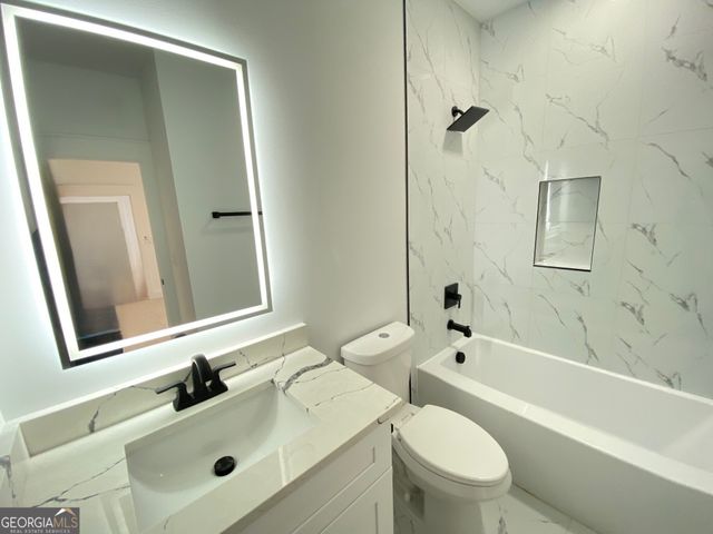 561 Paper Ridge Court, Lawrenceville, GA 30046