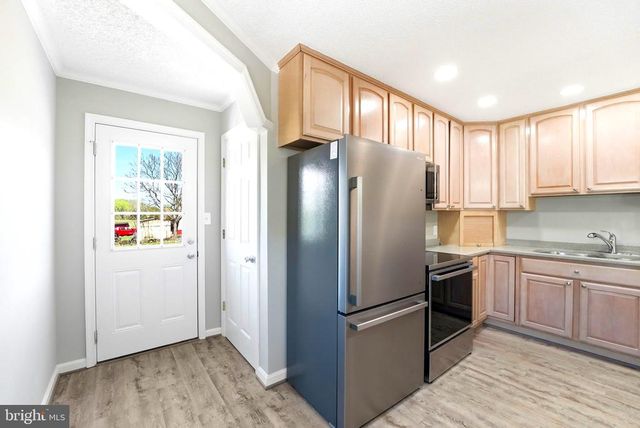 22064 YELLOWBOTTOM, Lignum, VA 22726