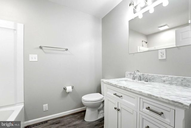 22064 YELLOWBOTTOM, Lignum, VA 22726