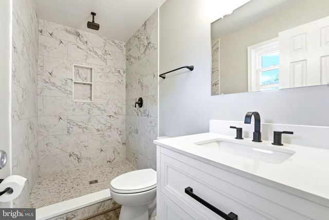 22064 YELLOWBOTTOM, Lignum, VA 22726